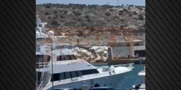 New video footage: The moment the Helicopter crashes into the water at Vouliagmeni Marina – the pilot’s mistake, according to initial assessments