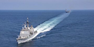 How real is Iran’s threat to close the Strait of Hormuz? Analysts are divided, speaking of a “global shock” or a “self-inflicted wound” for Tehran