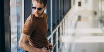 Δεν θα βοηθήσει την άνεργη μητέρα του να πληρώσει το ενοίκιο