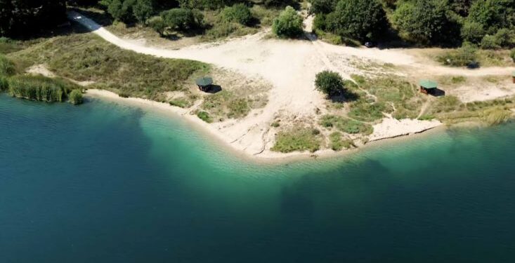 Ζαραβίνα: Γνωρίστε την πιο ορεινή παραλία της Ελλάδας