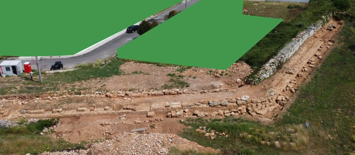 Τμήμα των τειχών της Μεσσαπίας