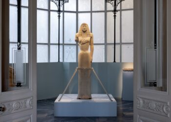 Οι «Κυκλαδίτισσες» ολοκλήρωσαν την παρουσία τους στην Αθήνα και ταξιδεύουν στη Σαντορίνη