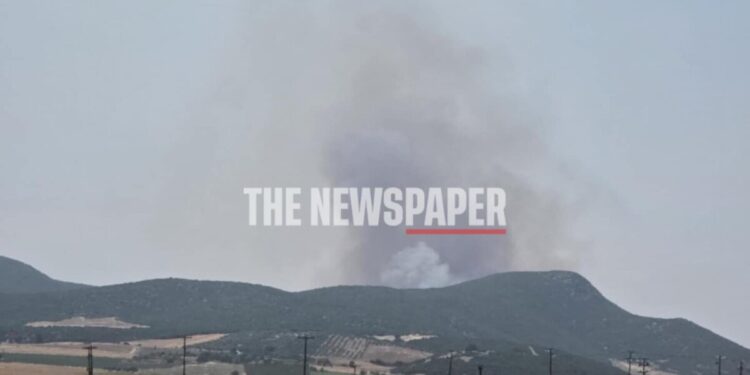 Μεγάλη φωτιά στον οικισμό Κοκκίνα στα όρια Μαγνησίας-Λάρισας