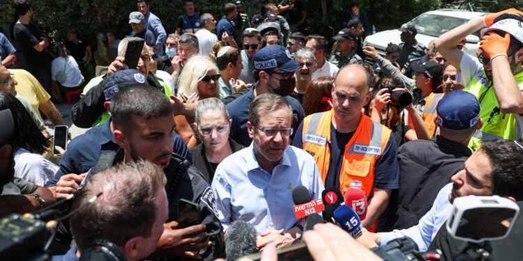 «Νομίζετε ότι θα μας εξαντλήσετε, θα υπονομεύσετε την αυτοπεποίθησή μας, αλλά κάνετε εντελώς λάθος»